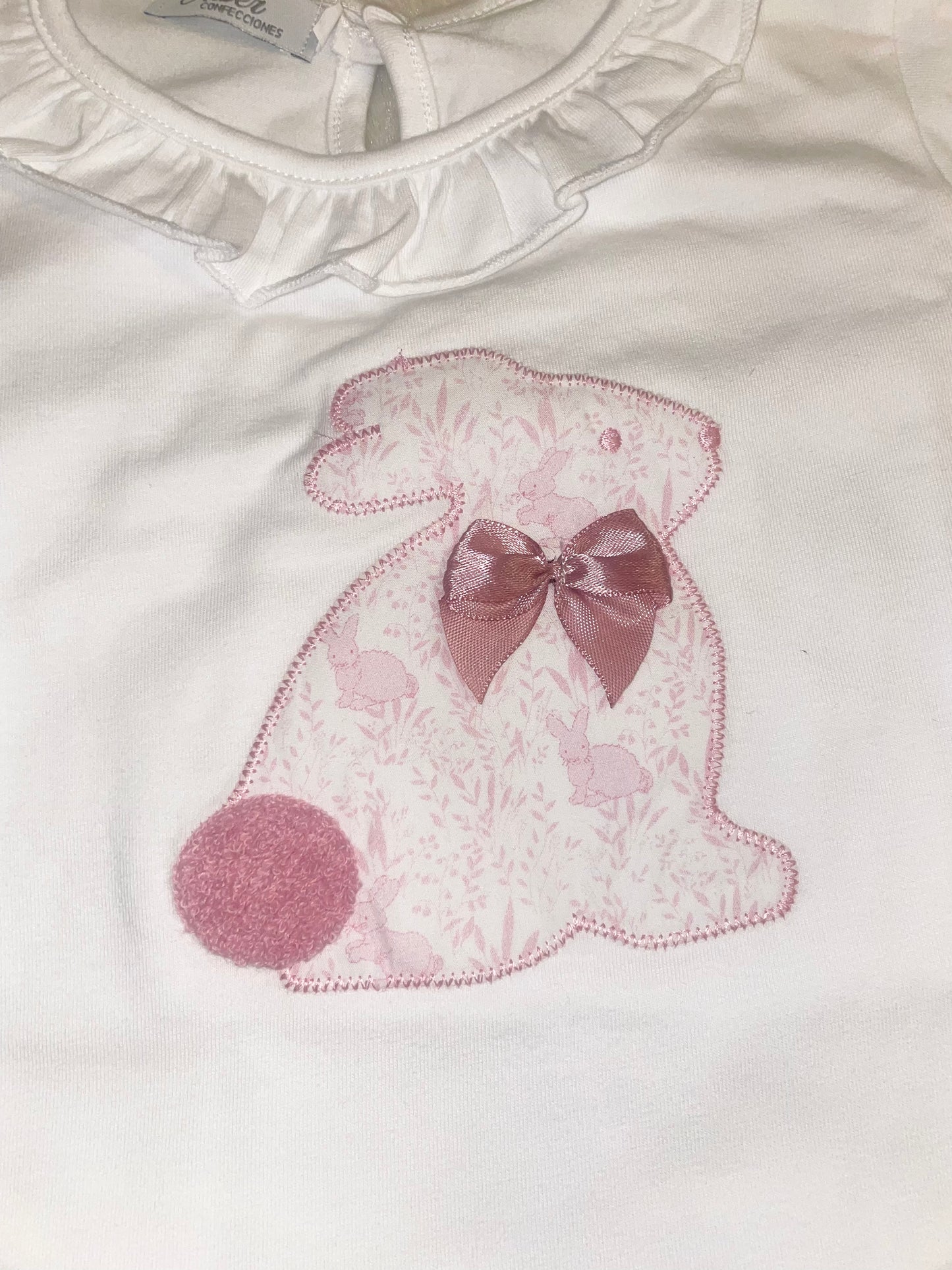 Alber Confecciones Girls Cotton Frill Top With Rabbit Detail And Pink And White Rabbit Detailed Jam Pants